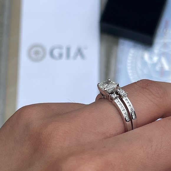 Natural Diamond Engagement and Wedding Ring; 1.20 Karat Natural Diamonds - Picture 2 of 13